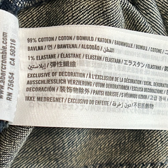 Hollister Low-Rise Denim Skirt - Picture 12 of 12